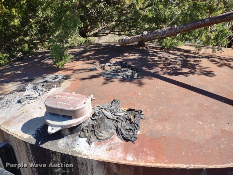 image for item DQ1630 (5) tanks