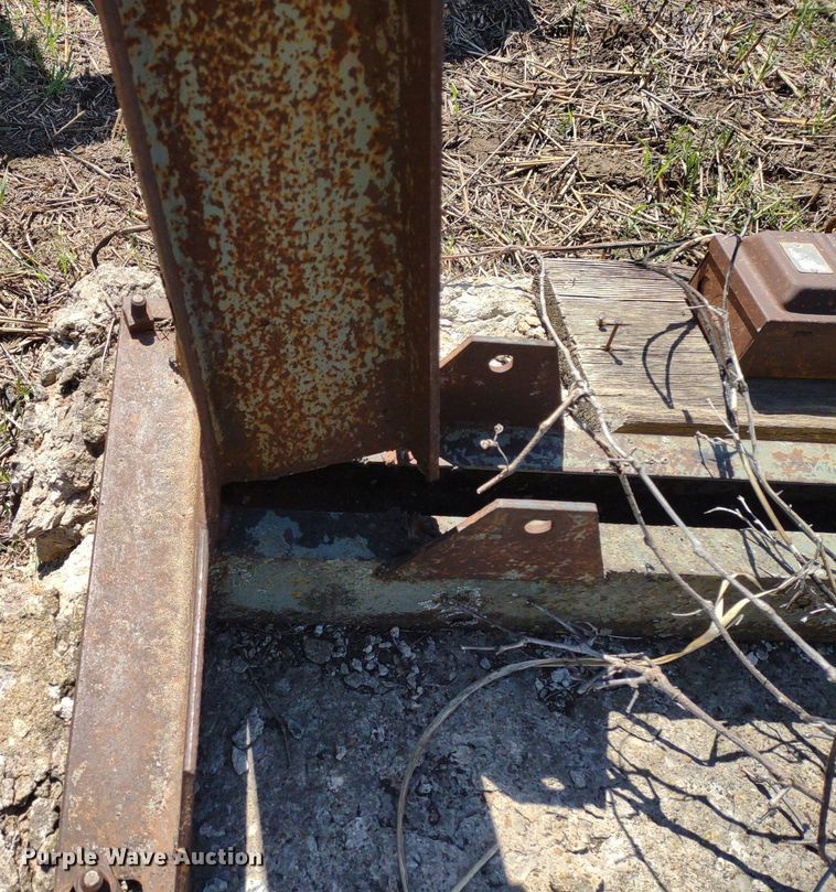 image for item DQ1631 (15) pump jacks