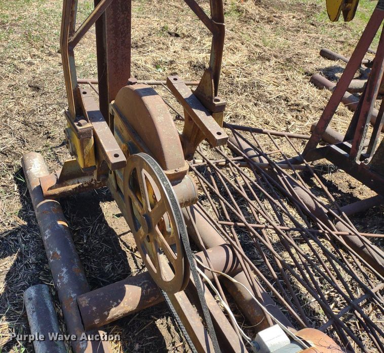 image for item DQ1631 (15) pump jacks