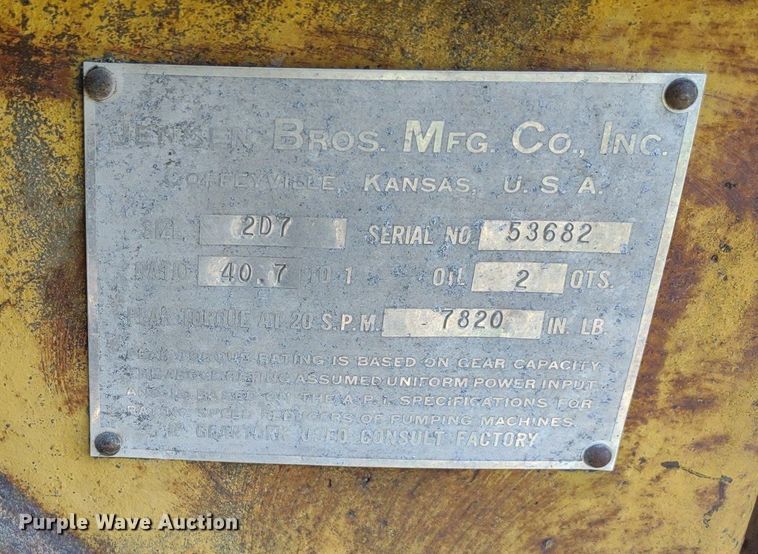 image for item DQ1631 (15) pump jacks