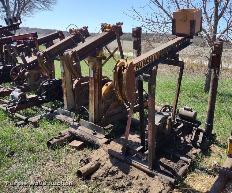 image for item DQ1631 (15) pump jacks