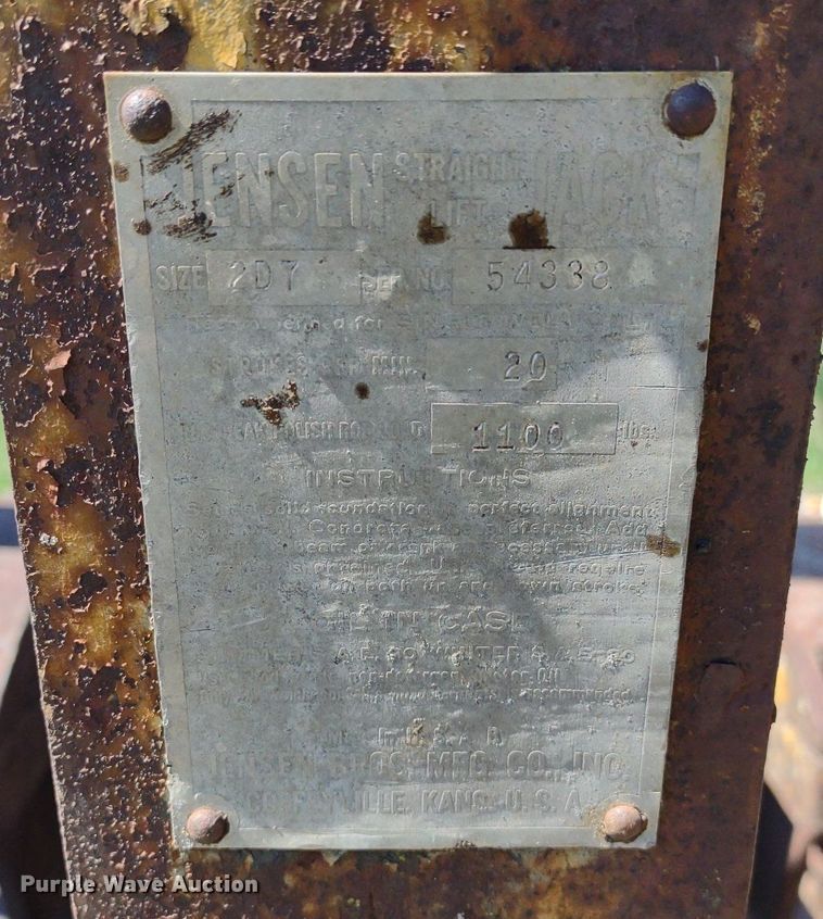 image for item DQ1631 (15) pump jacks