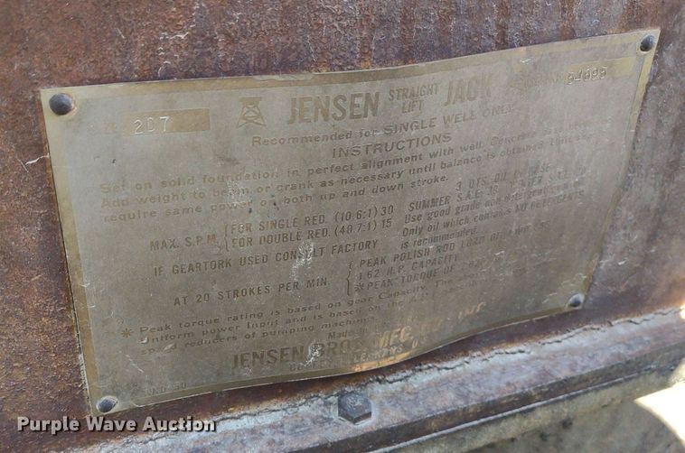 image for item DQ1631 (15) pump jacks