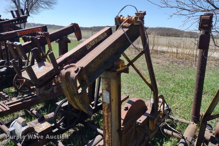 image for item DQ1631 (15) pump jacks