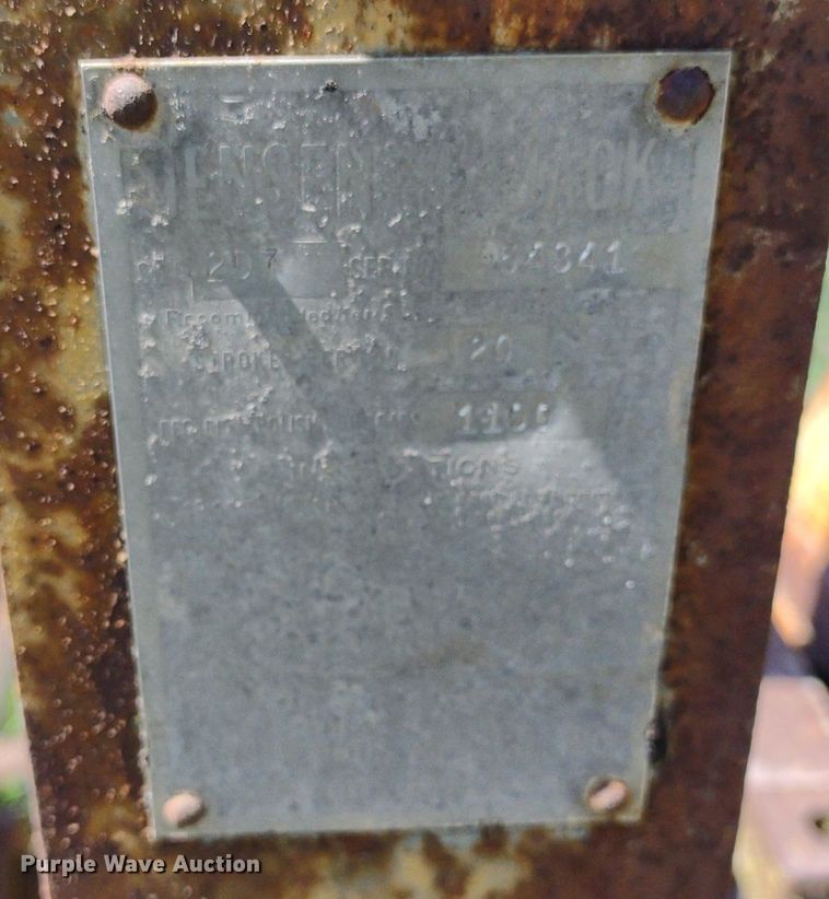 image for item DQ1631 (15) pump jacks