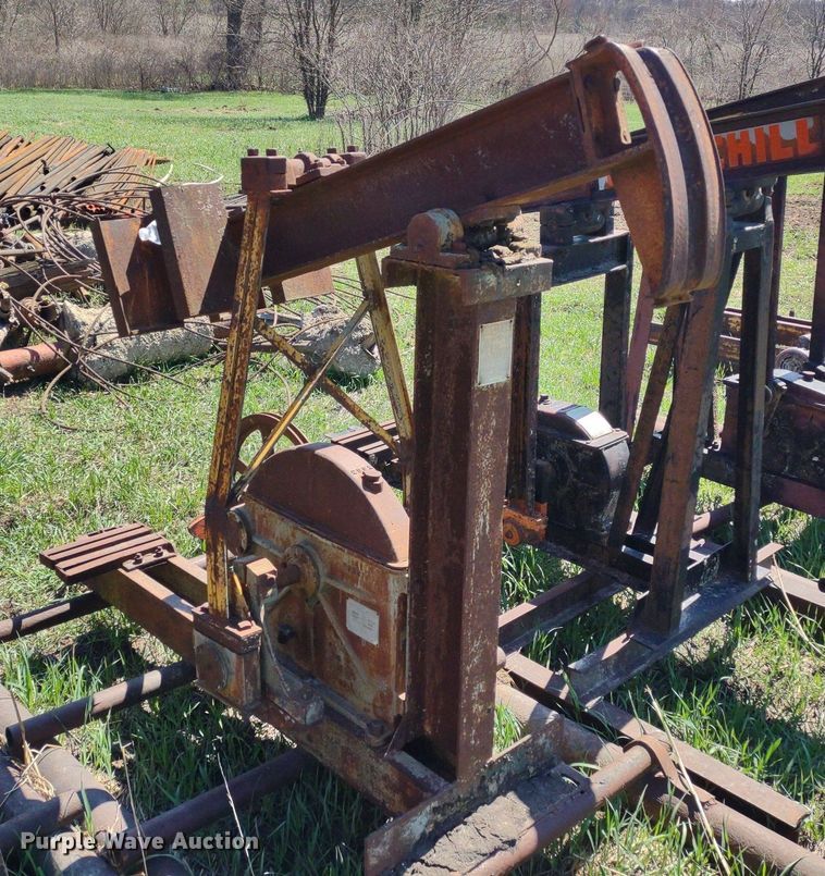 image for item DQ1631 (15) pump jacks