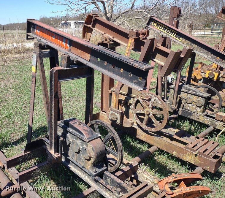 image for item DQ1631 (15) pump jacks