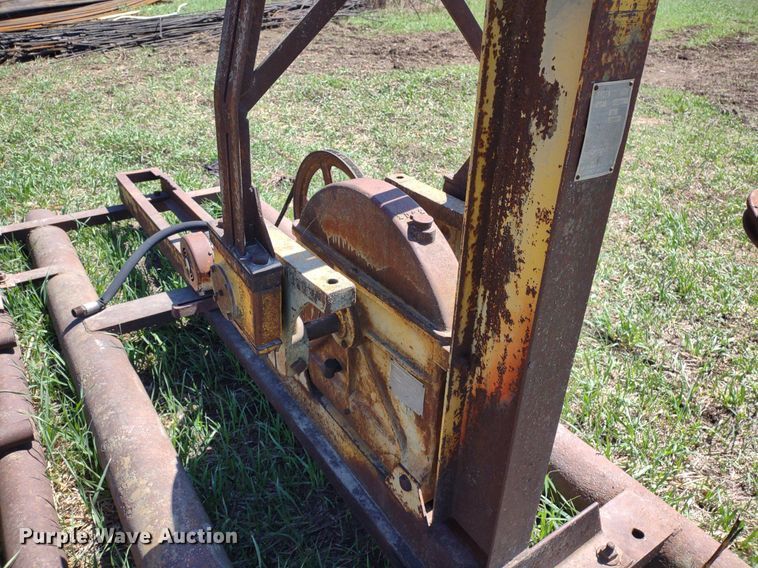 image for item DQ1631 (15) pump jacks