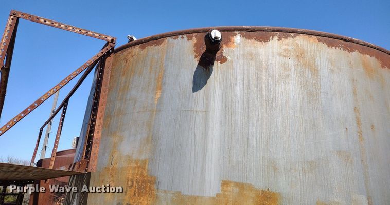 image for item DQ1632 (8) tanks