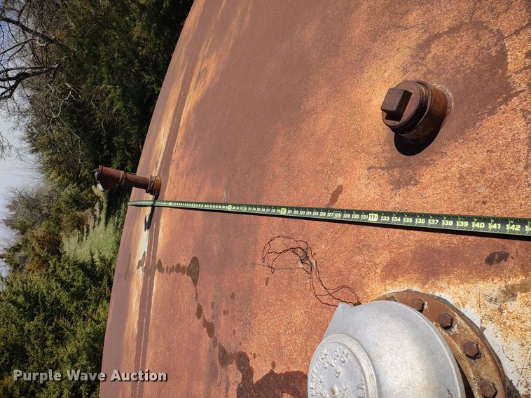 image for item DQ1632 (8) tanks