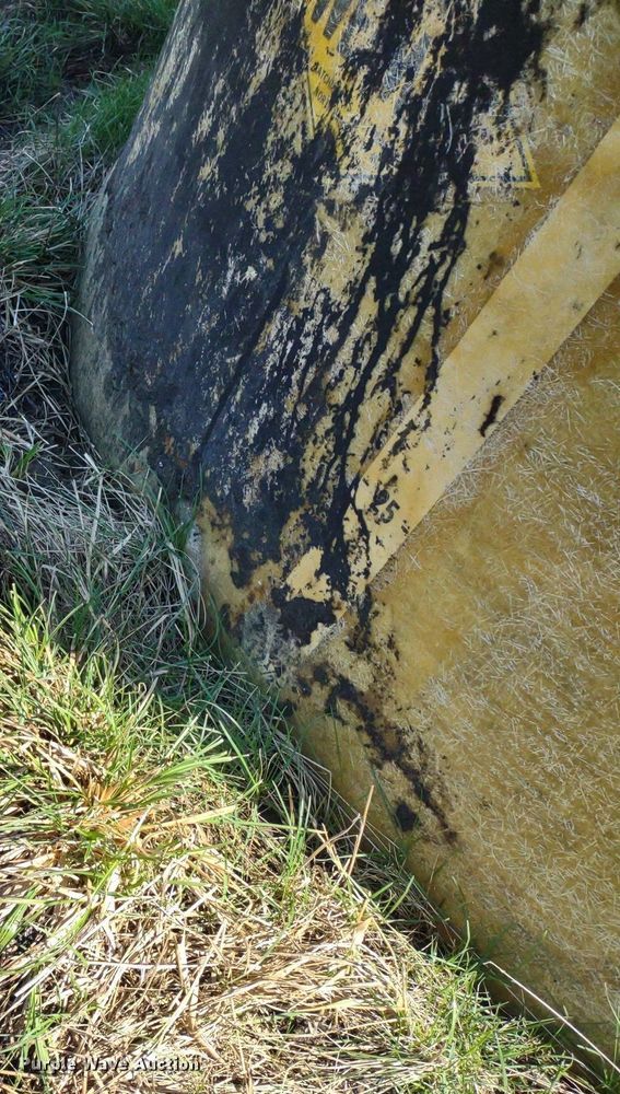 image for item DQ1632 (8) tanks