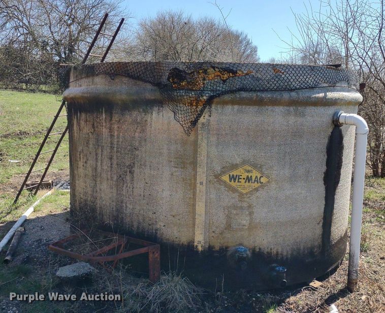 image for item DQ1632 (8) tanks