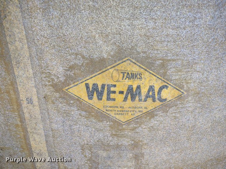 image for item DQ1632 (8) tanks