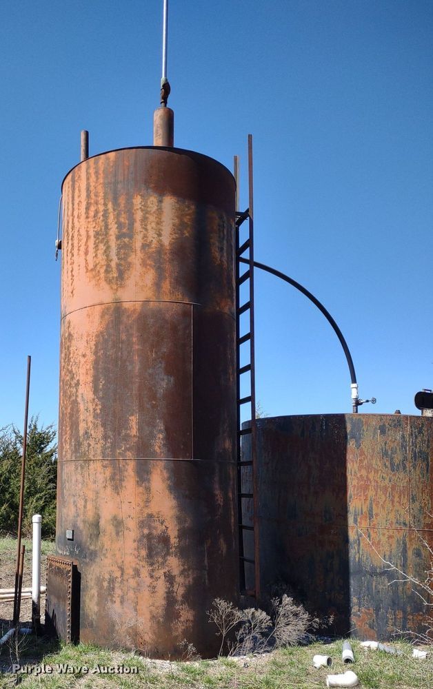 image for item DQ1632 (8) tanks