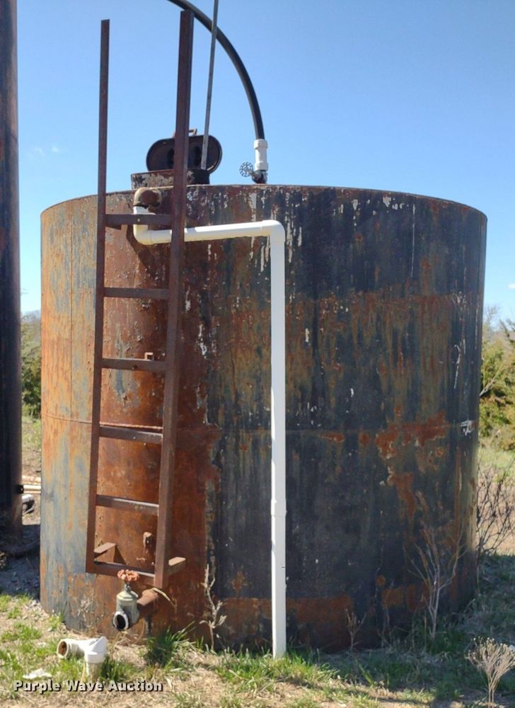 image for item DQ1632 (8) tanks