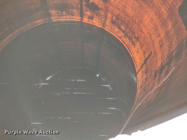 image for item DQ1632 (8) tanks