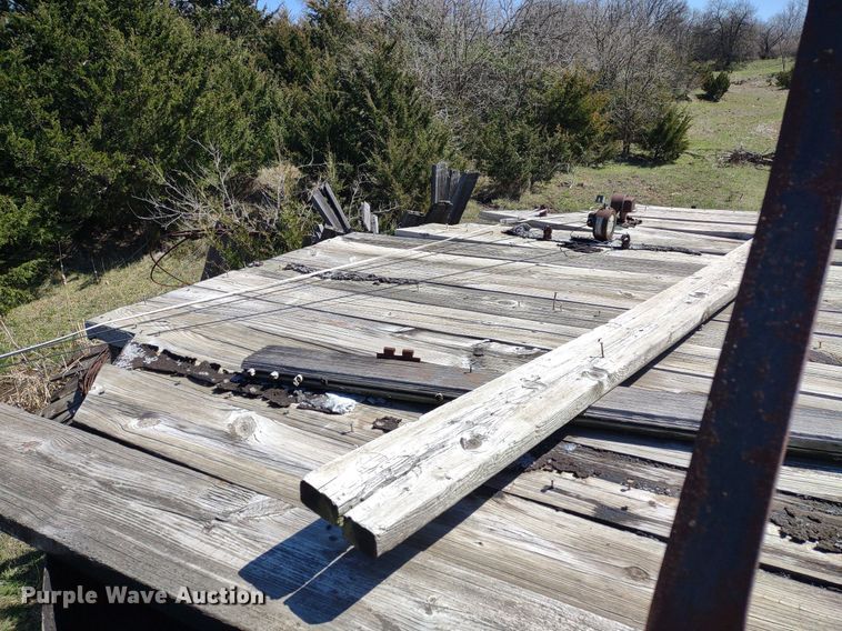 image for item DQ1632 (8) tanks