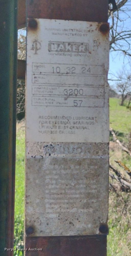 image for item DQ1633 (24) pump jacks