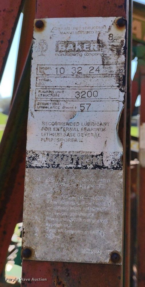 image for item DQ1633 (24) pump jacks