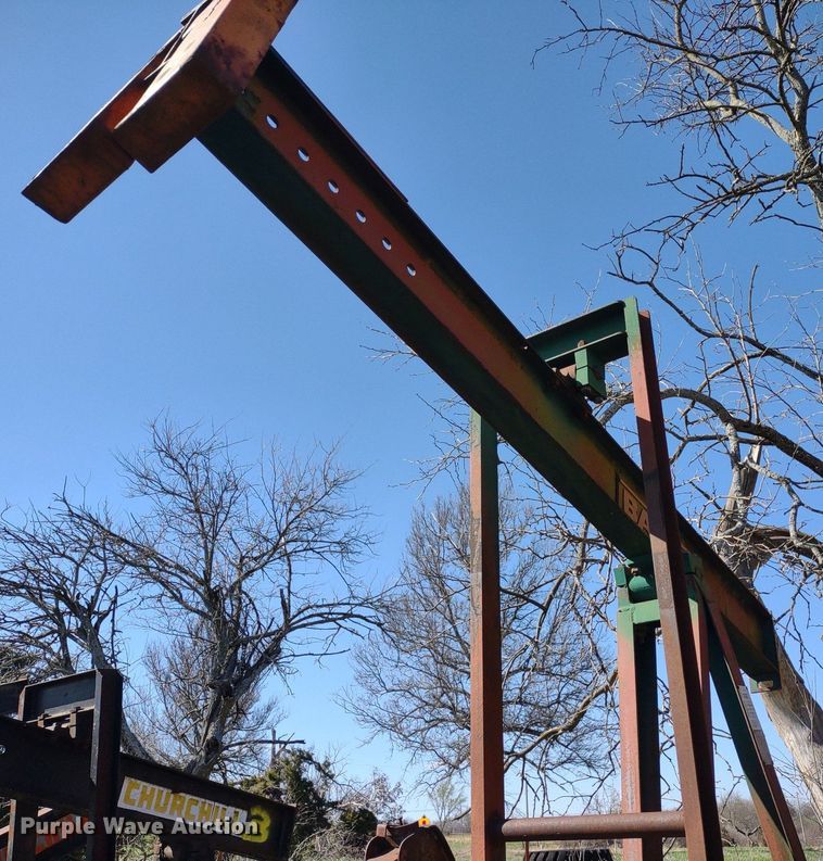 image for item DQ1633 (24) pump jacks