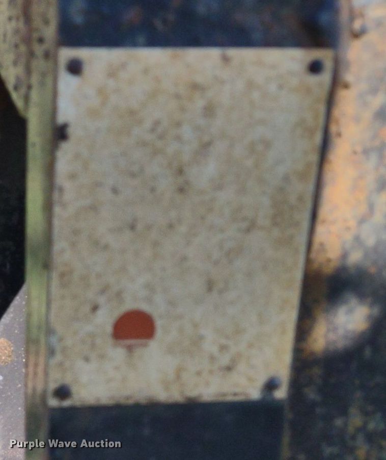 image for item DQ1633 (24) pump jacks