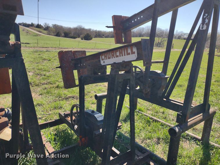 image for item DQ1633 (24) pump jacks