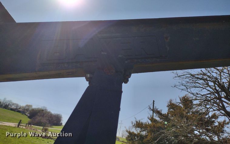 image for item DQ1633 (24) pump jacks