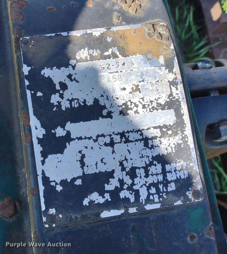 image for item DQ1633 (24) pump jacks