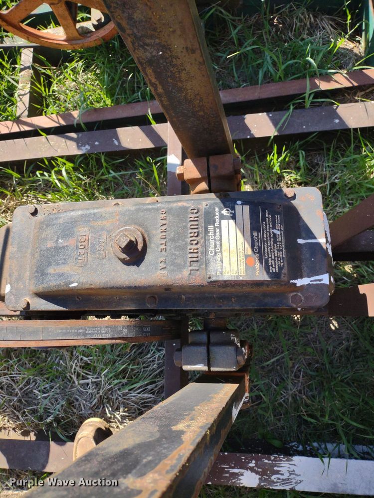 image for item DQ1633 (24) pump jacks