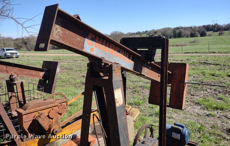 image for item DQ1633 (24) pump jacks