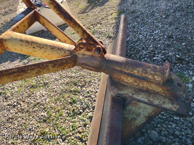 image for item DQ1644 Ford 784  6'W blade