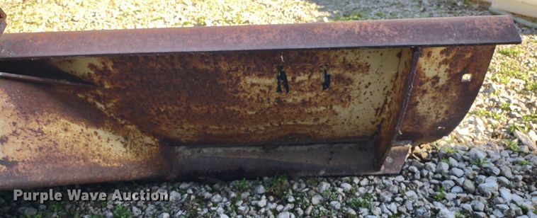 image for item DQ1644 Ford 784  6'W blade