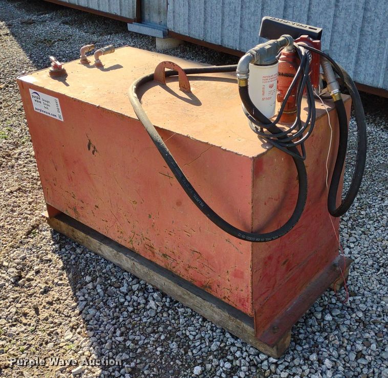 image for item DQ1647 Fuel tank