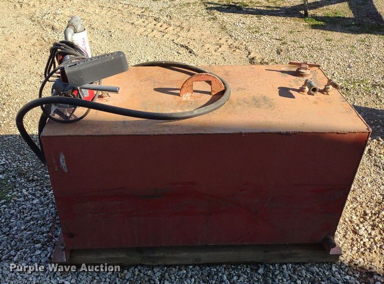 image for item DQ1647 Fuel tank