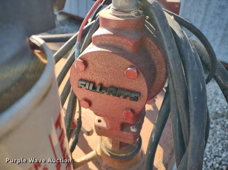 image for item DQ1647 Fuel tank