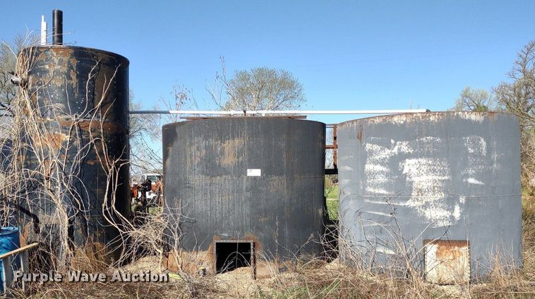 image for item DQ1668 (4) tanks