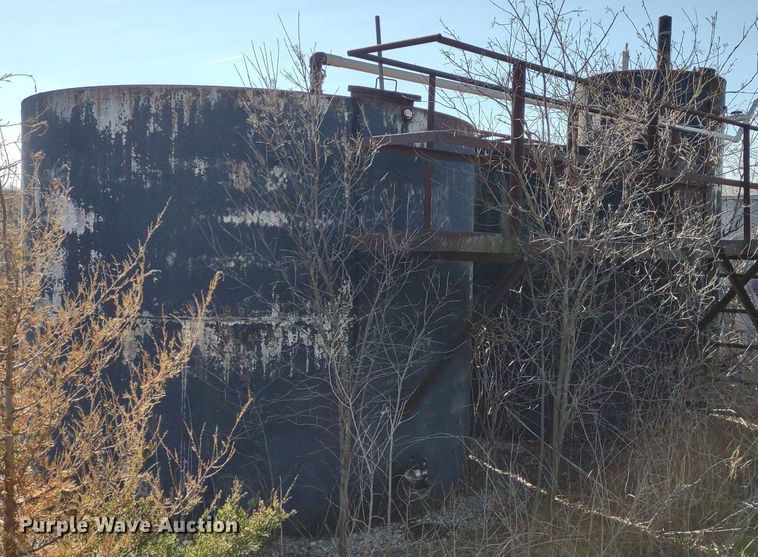 image for item DQ1668 (4) tanks