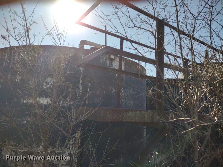 image for item DQ1668 (4) tanks