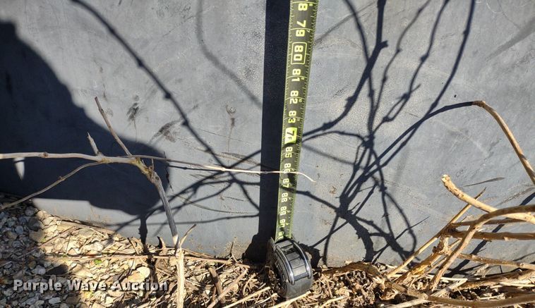 image for item DQ1668 (4) tanks