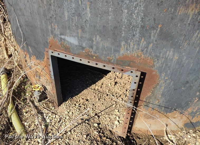 image for item DQ1668 (4) tanks