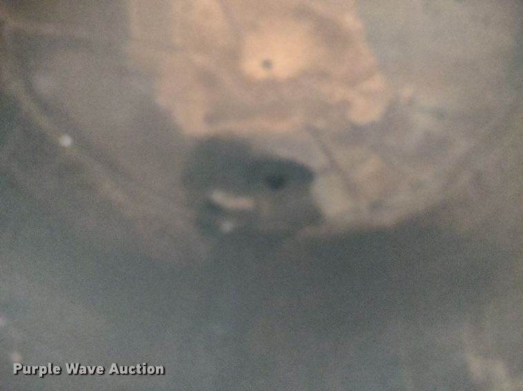 image for item DQ1668 (4) tanks