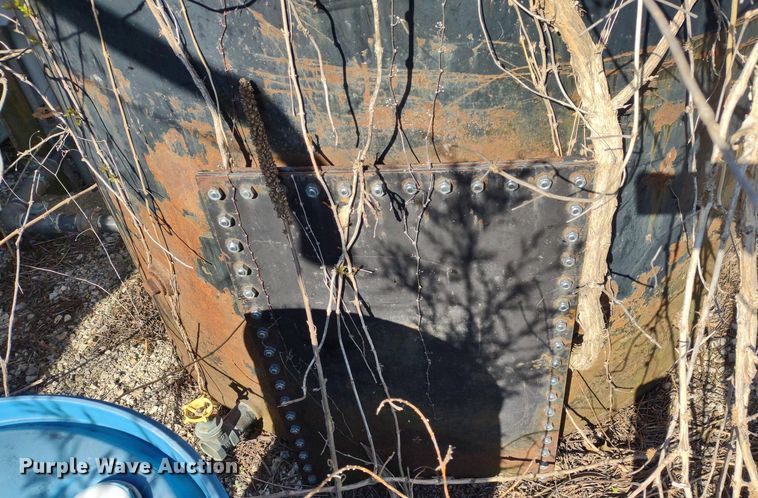 image for item DQ1668 (4) tanks