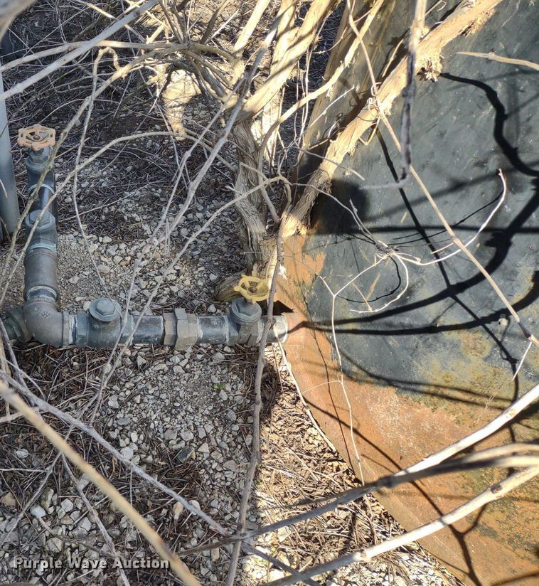 image for item DQ1668 (4) tanks