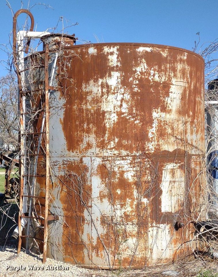 image for item DQ1668 (4) tanks