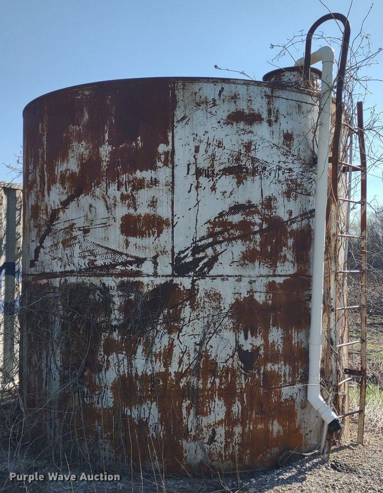 image for item DQ1668 (4) tanks