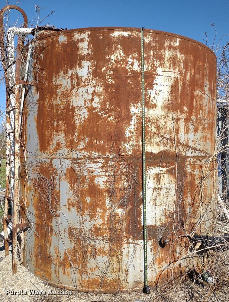 image for item DQ1668 (4) tanks