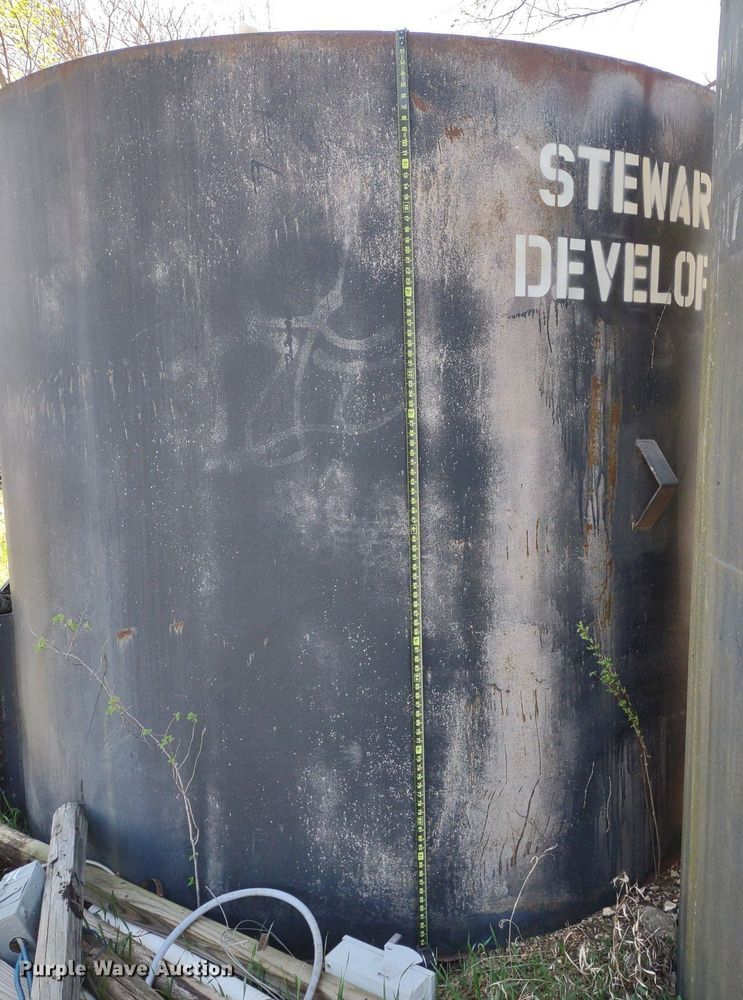 image for item DQ1670 (2) steel tanks