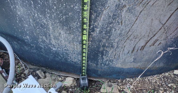 image for item DQ1670 (2) steel tanks