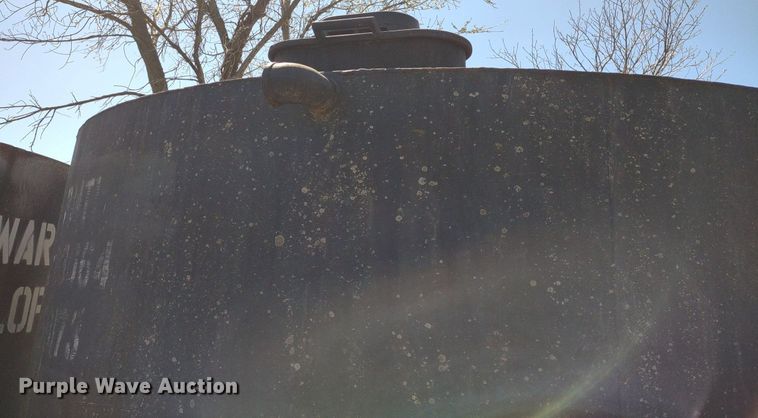 image for item DQ1670 (2) steel tanks