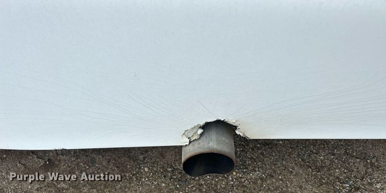 image for item DR4579 2003 Freightliner FB65  shuttle bus